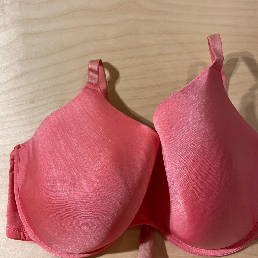 Secret Treasures Intimates Bra Size 42dd (Hh)